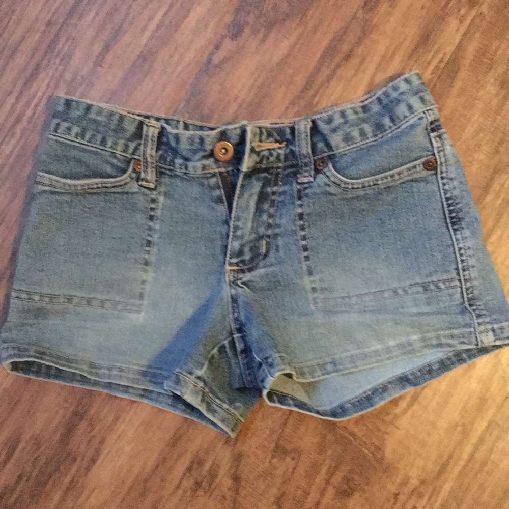 Tilt Shorts